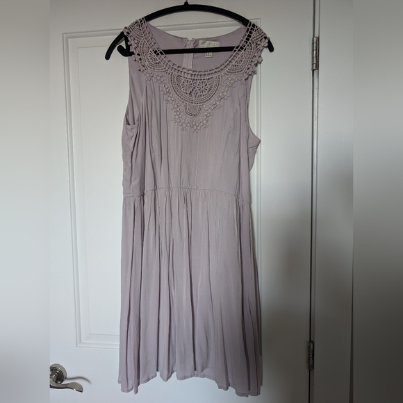 Purple dress - Picture 1 of 3